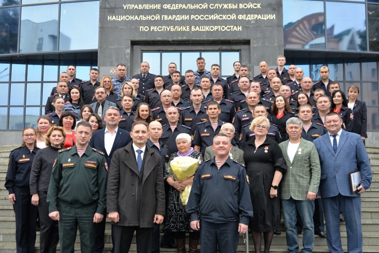 В Управлении Росгвардии по Республике Башкортостан состоялось торжественное мероприятие, посвященное дню образования вневедомственной охраны 