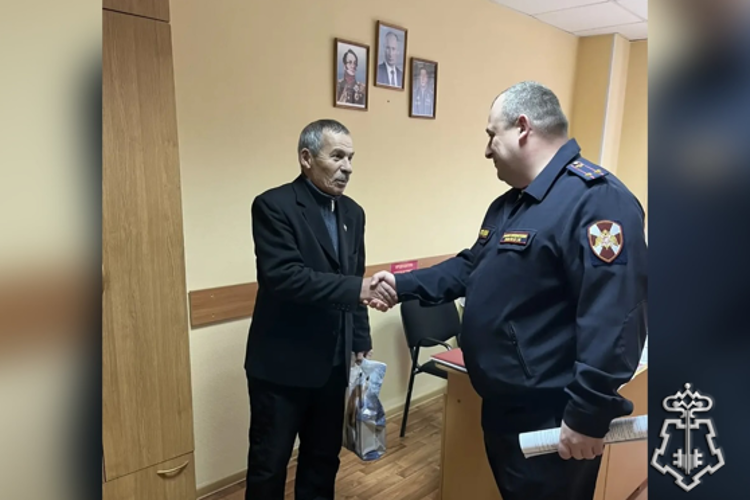 В Уфе росгвардейцы присоединились к акции «С Новым годом, ветеран!»
