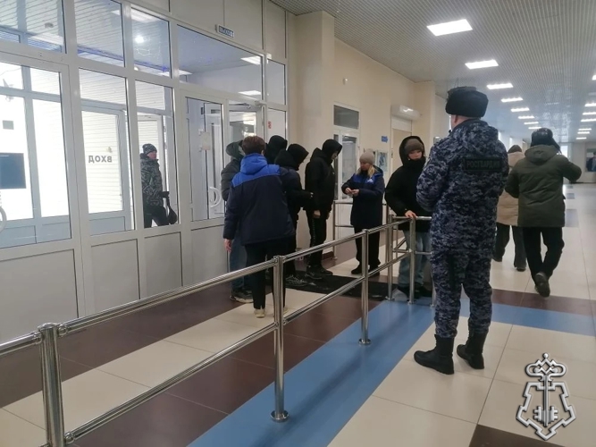  Росгвардия обеспечила общественную безопасность во время хоккейного матча в Нефтекамске