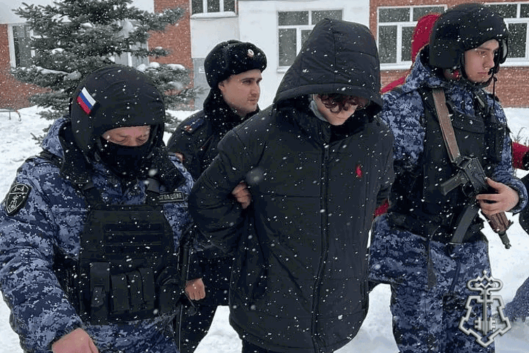 Наряды вневедомственной охраны Росгвардии по г. Уфе пресекли действия подростка, устроившего инцидент в школе