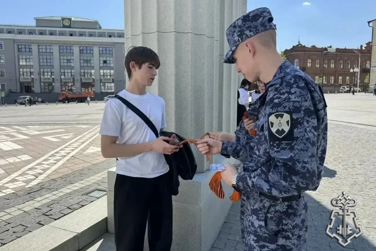 В Башкортостане сотрудники вневедомственной охраны Росгвардии приняли участие в патриотической акции «Георгиевская лента»