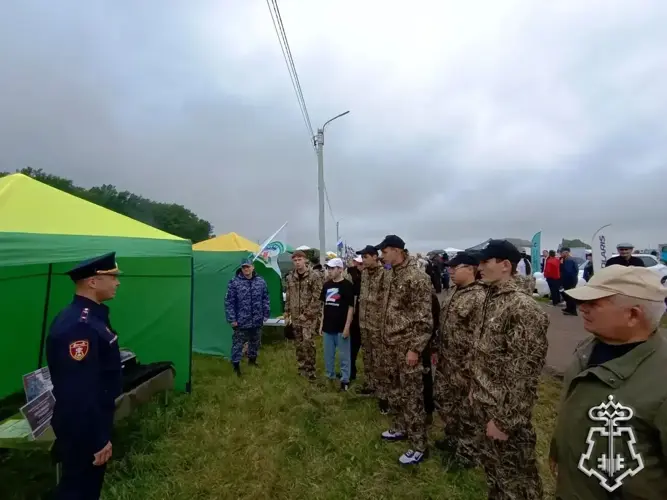 В Аургазинском районе сотрудниками Росгвардии проведена профориентационная работа