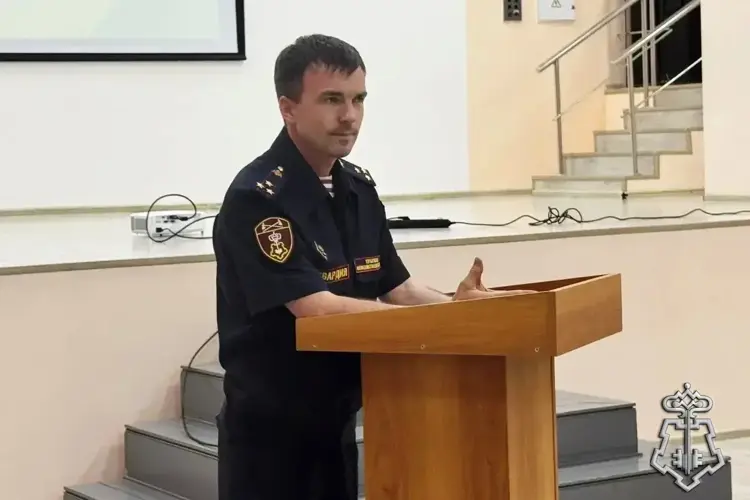 Начальник Управления вневедомственной охраны Росгвардии по Республике Башкортостан принял участие в обсуждении вопросов безопасности гимназии №16 города Уфы