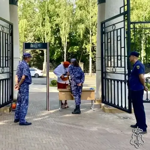 В Башкортостане сотрудники вневедомственной охраны Росгвардии обеспечили безопасность праздничных мероприятий, посвященных Дню семьи, любви и верности