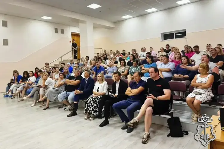 Начальник Управления вневедомственной охраны Росгвардии по Республике Башкортостан принял участие в обсуждении вопросов безопасности гимназии №16 города Уфы
