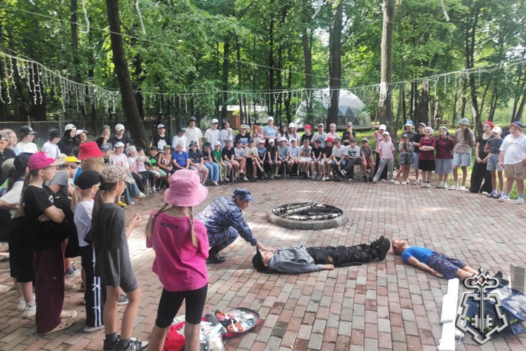 В Башкортостане в рамках акции "Каникулы с Росгвардией" для детей провели праздник безопасности