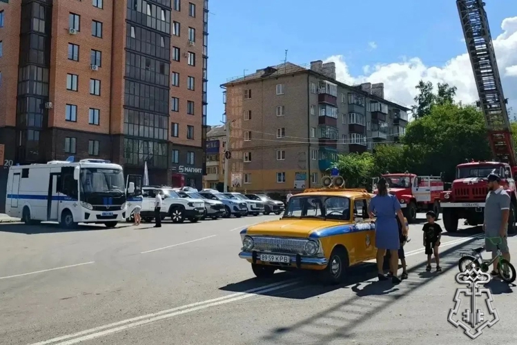 В Белорецке Республики Башкортостан сотрудники вневедомственной охраны Росгвардии развернули уникальную выставку техники