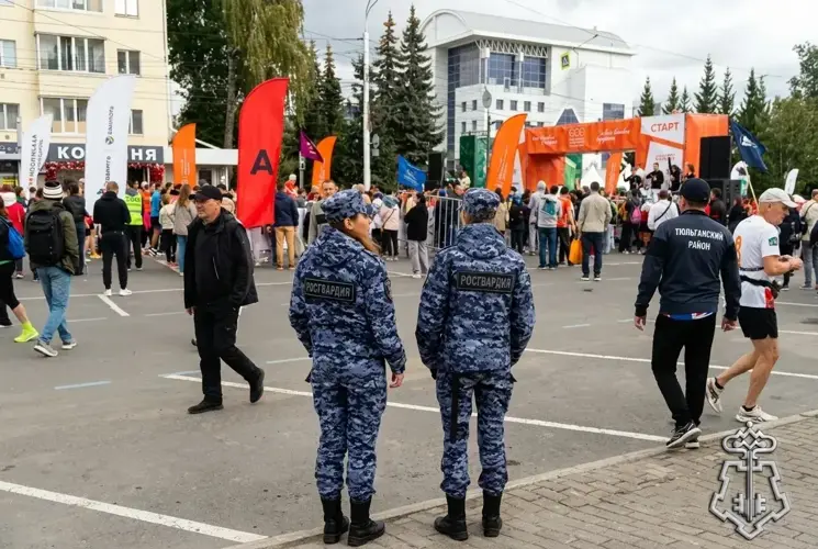 В Уфе сотрудники вневедомственной охраны Росгвардии обеспечили безопасность участников городского марафона