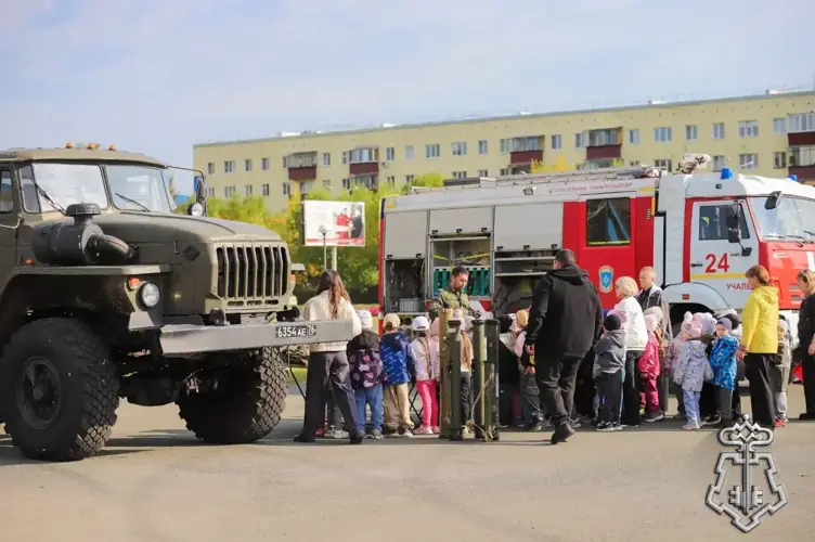 Росгвардейцы рассказали юным учалинцам о безопасности