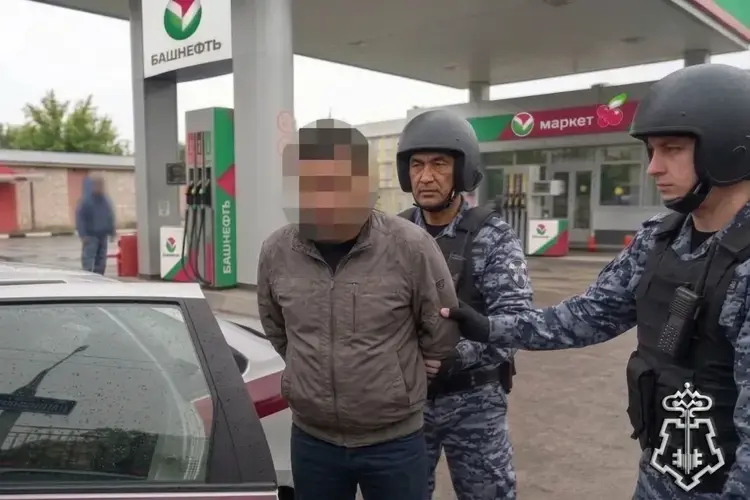 В Стерлитамаке сотрудники вневедомственной охраны Росгвардии задержали дебошира на автозаправочной станции