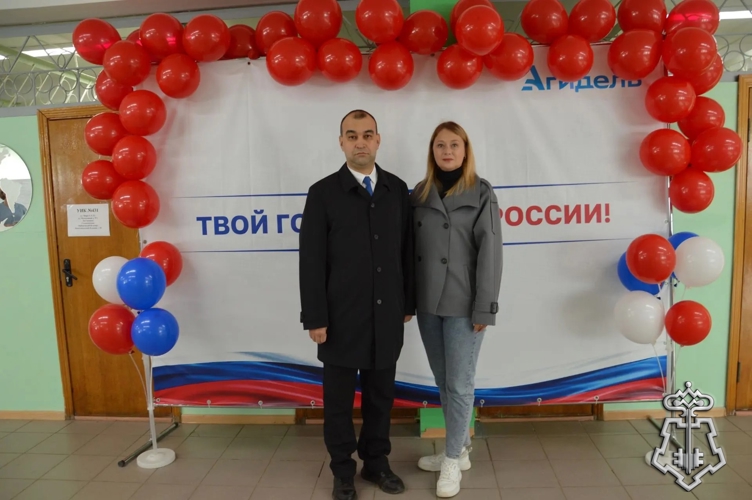 Пример гражданской ответственности: начальник Нефтекамского отдела вневедомственной охраны проголосовал вместе с семьей