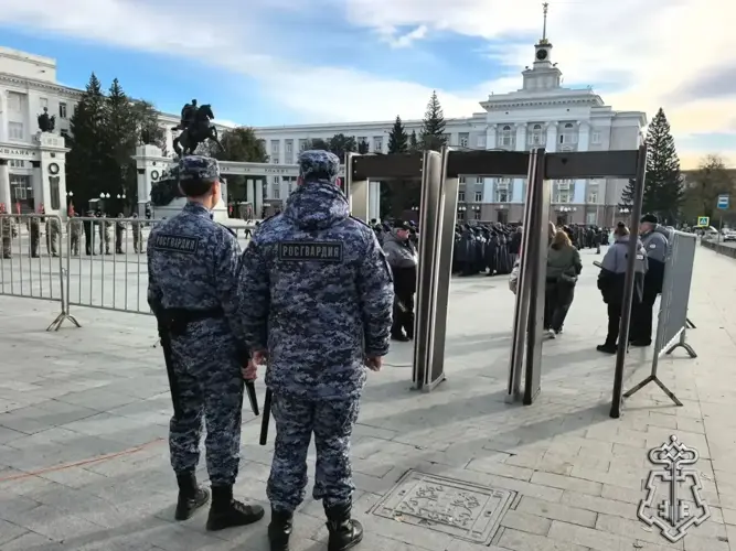 Росгвардейцы обеспечили охрану общественного порядка на торжественной церемонии в Уфе